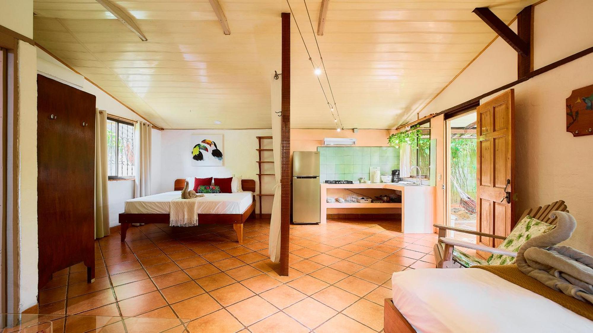 Cabinas Montesol Puerto Viejo de Talamanca Exterior foto