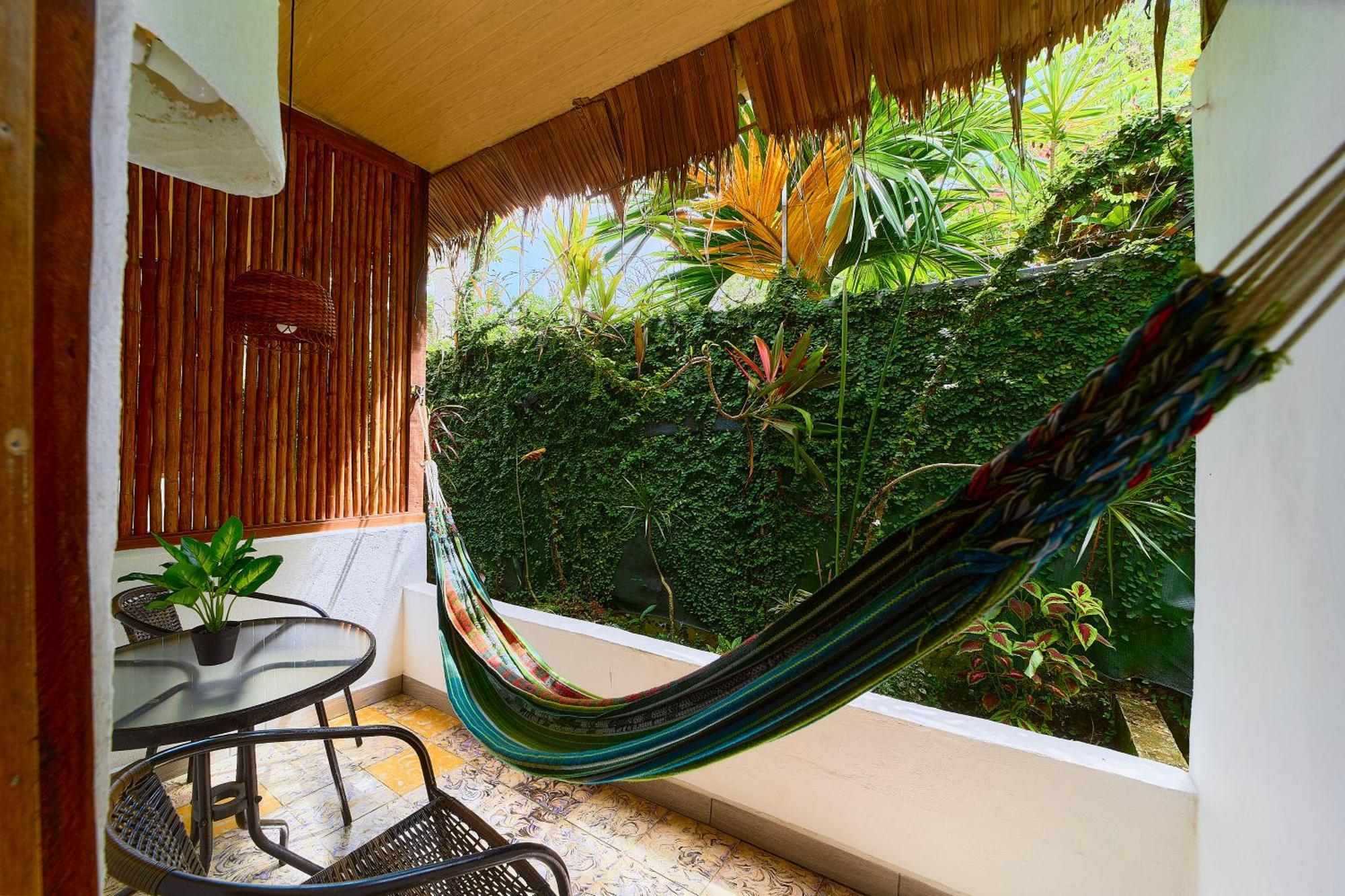 Cabinas Montesol Puerto Viejo de Talamanca Exterior foto