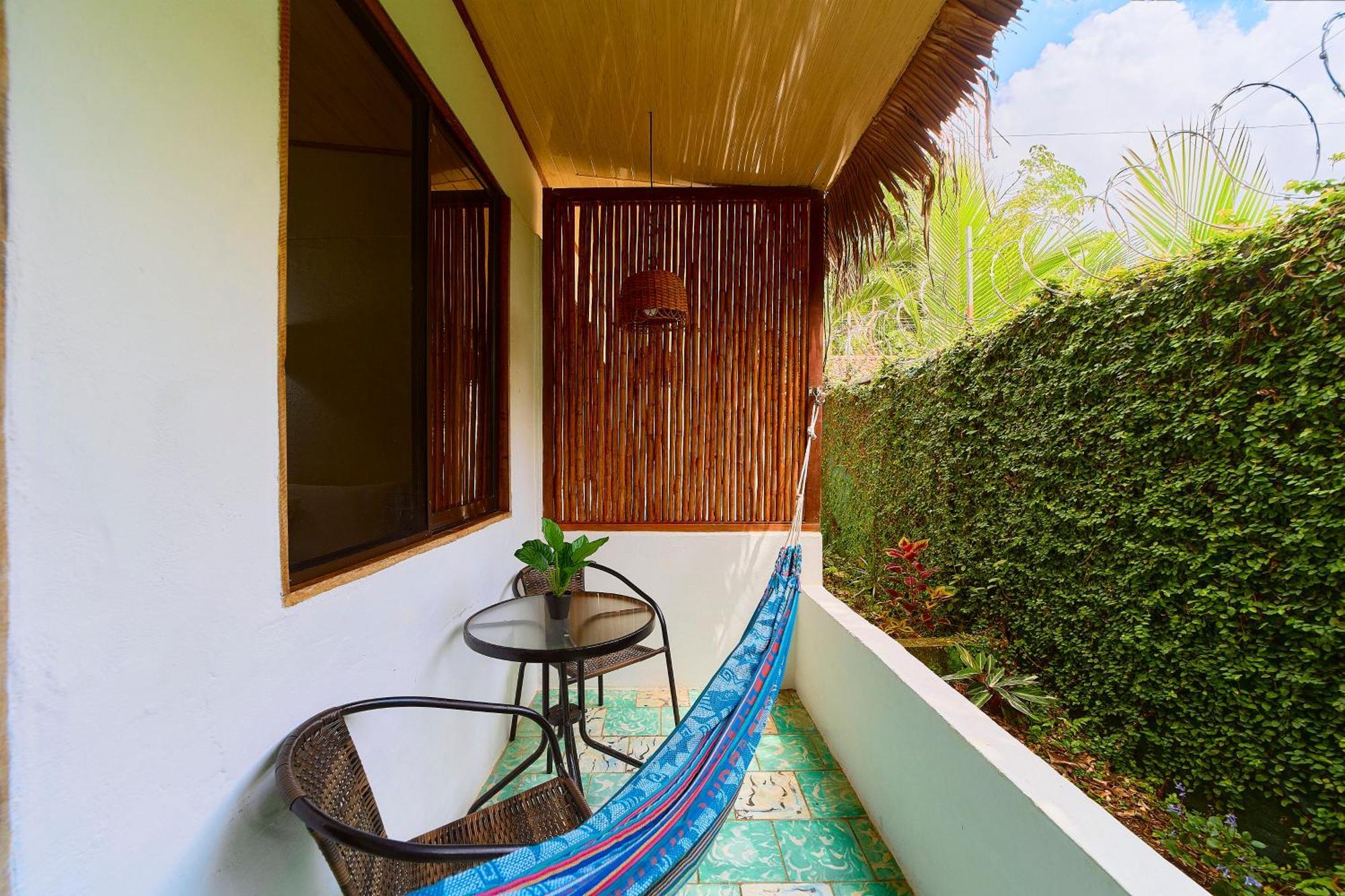 Cabinas Montesol Puerto Viejo de Talamanca Exterior foto