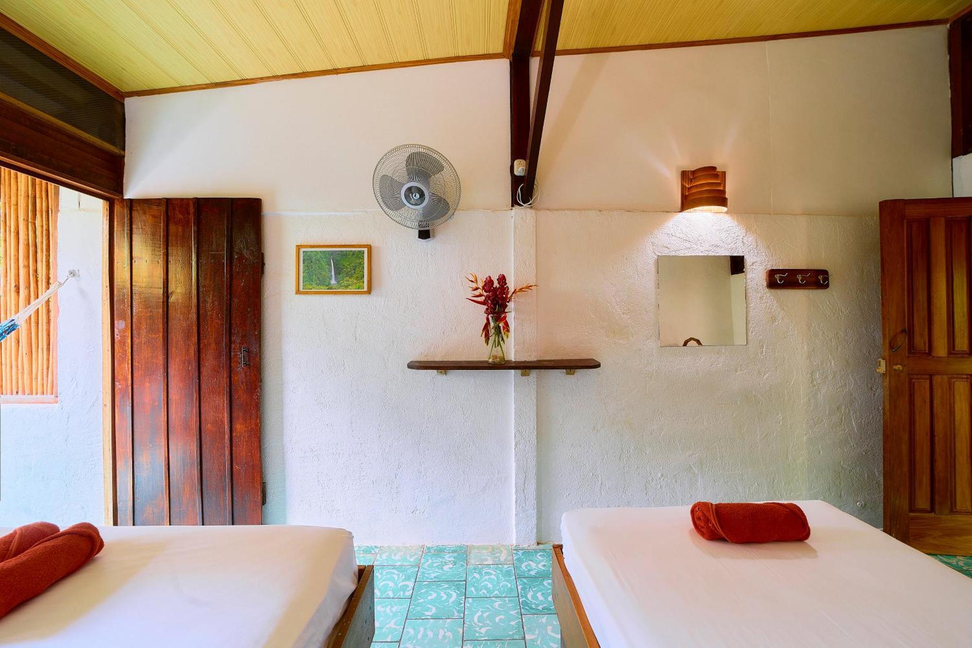 Cabinas Montesol Puerto Viejo de Talamanca Exterior foto