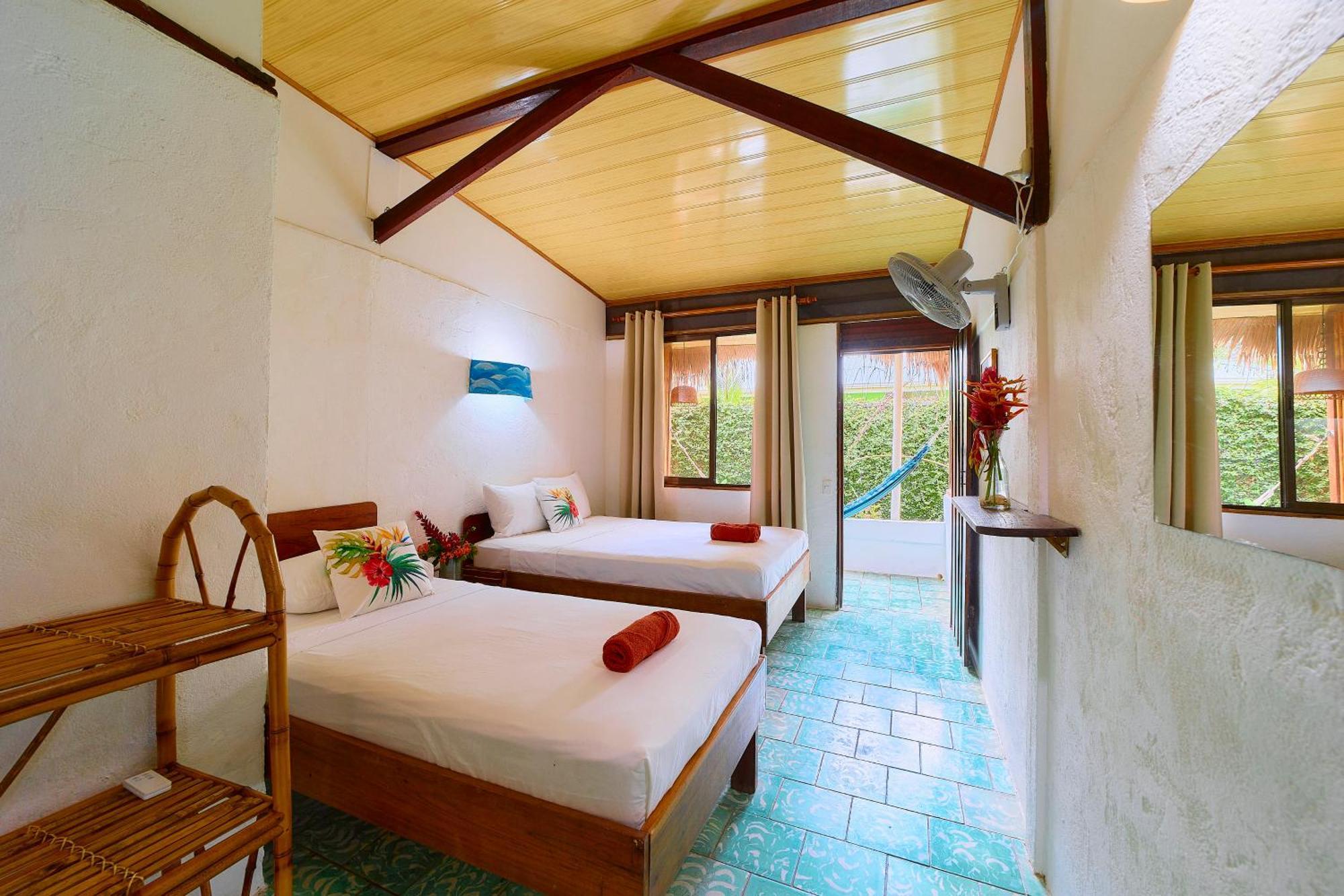Cabinas Montesol Puerto Viejo de Talamanca Exterior foto