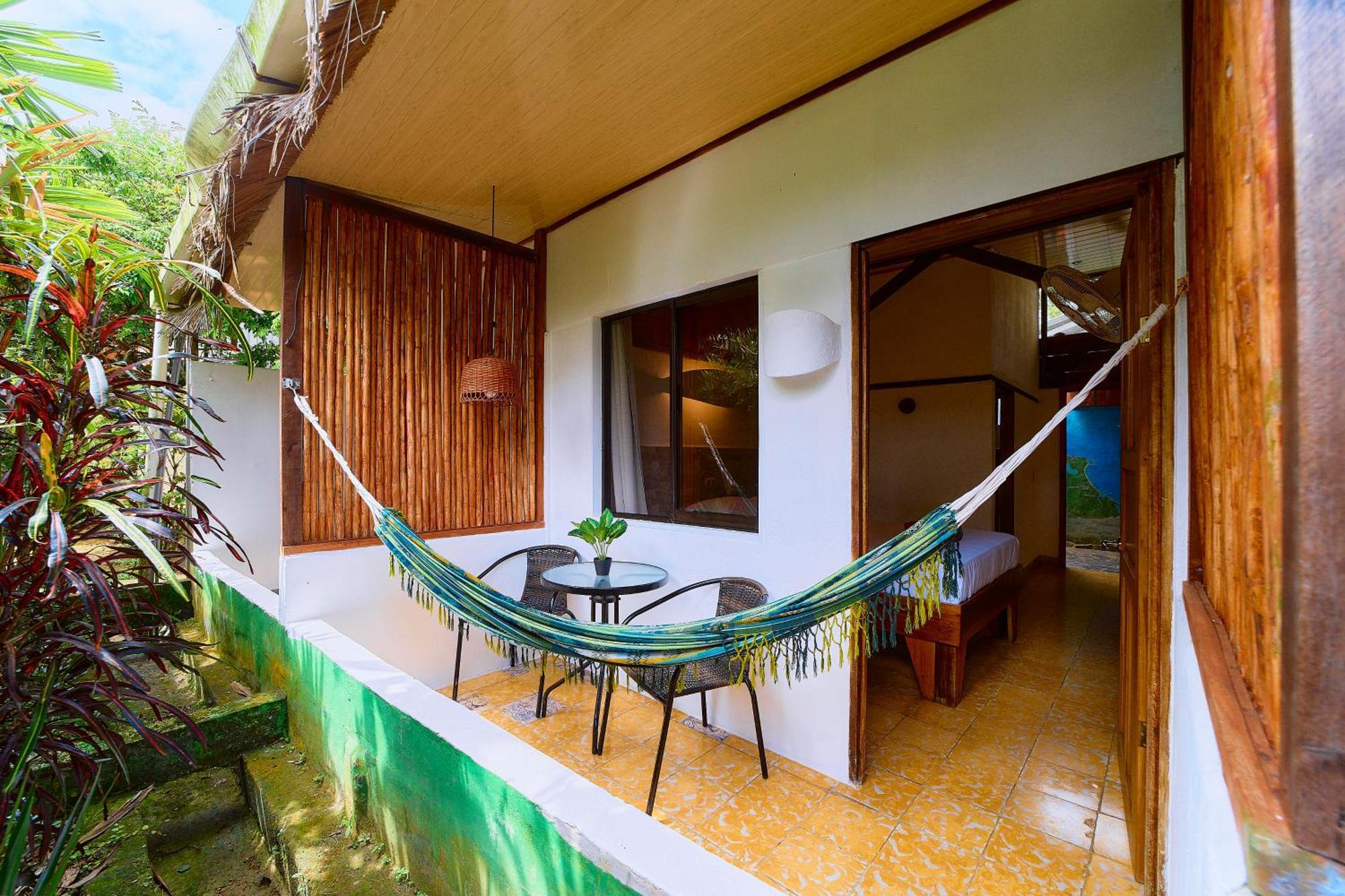 Cabinas Montesol Puerto Viejo de Talamanca Exterior foto